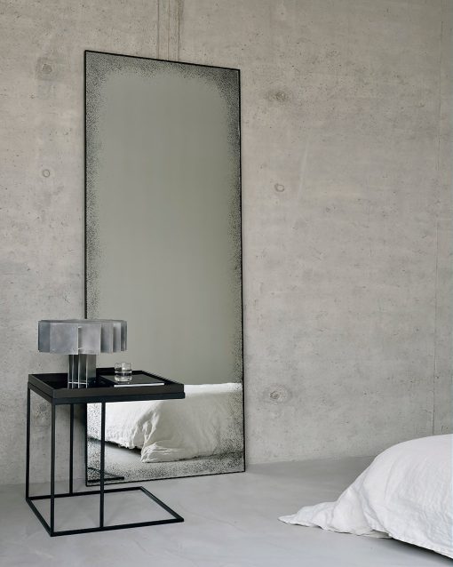 Aged floor mirror – Image 2